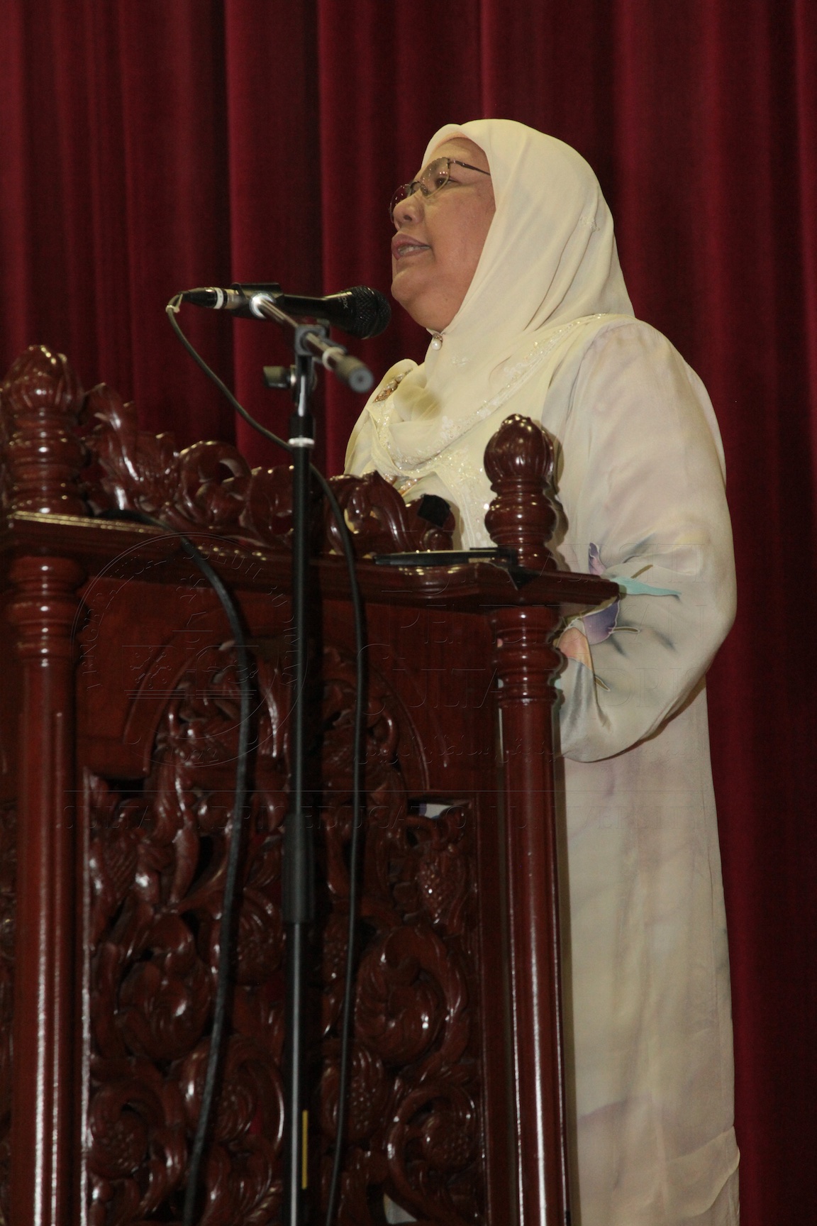 PRO16 16 siswazah IMG 0209